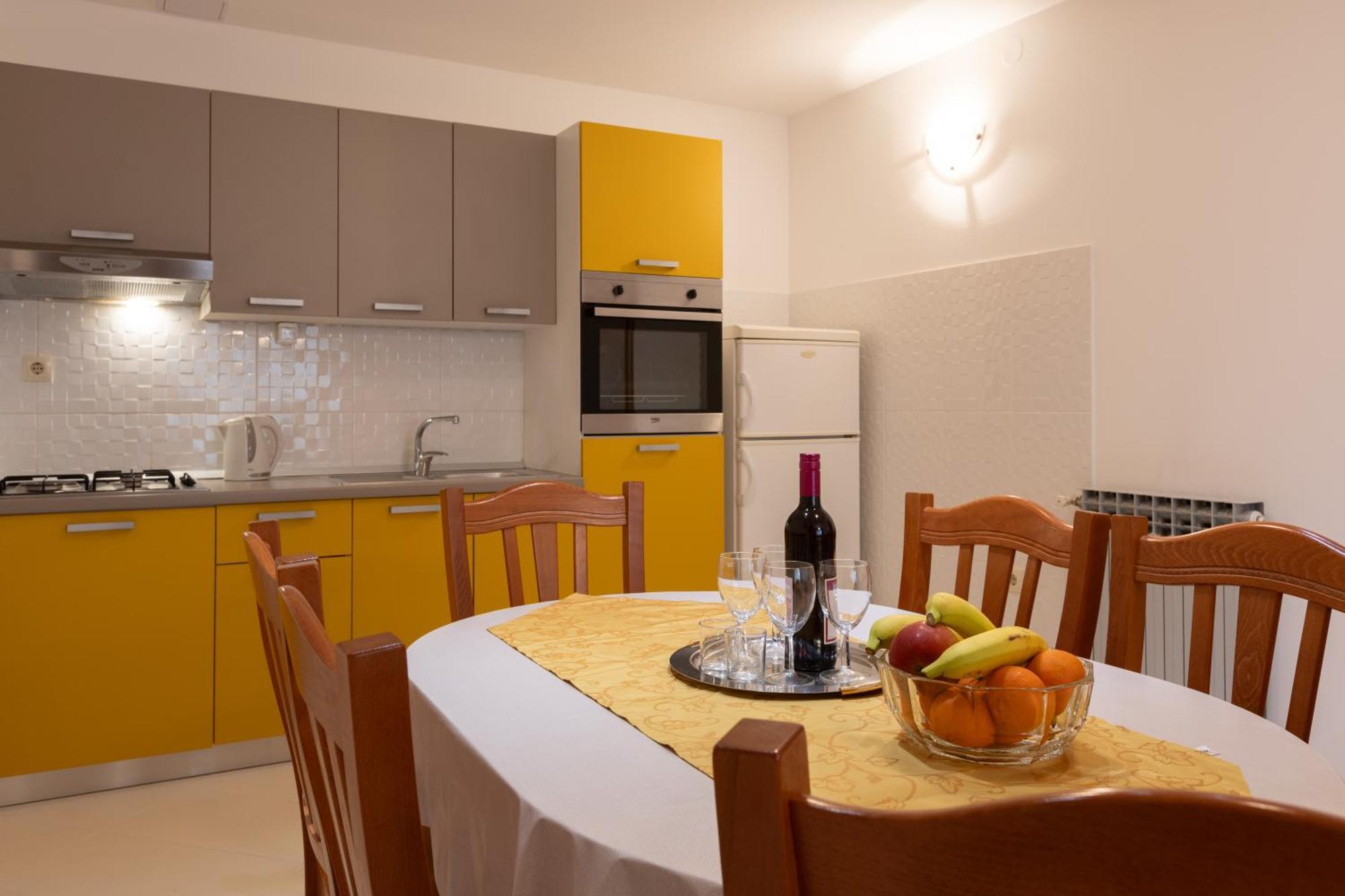 Brela Family Apartment ภายนอก รูปภาพ